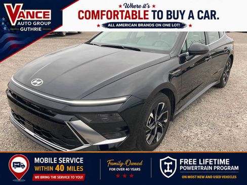 Used 2025 Hyundai Sonata SEL FWD image 1
