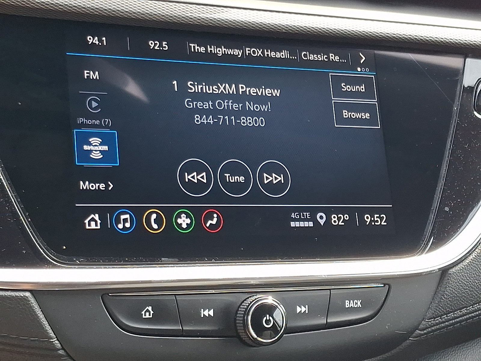 Used 2023 Buick Encore GX Select w/ Sport Touring Package FWD image 17