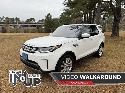 Used 2018 Land Rover Discovery HSE image 2