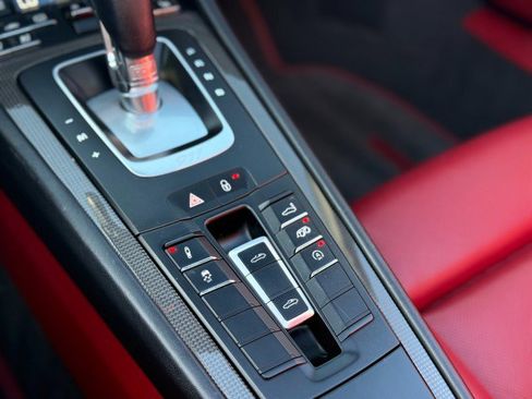 Used 2017 Porsche 911 Targa 4S image 24