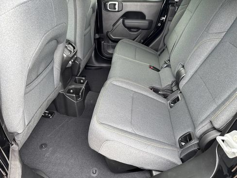 New 2026 Jeep Gladiator Mojave AWD/4WD image 17