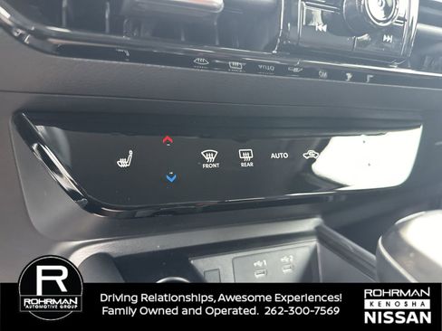 New 2026 Nissan Kicks SR w/ Cold Weather Package AWD/4WD image 10
