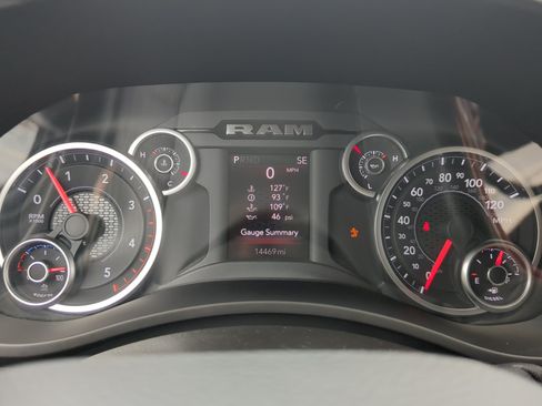 Used 2026 RAM 2500 Tradesman AWD/4WD image 25
