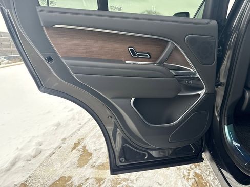 New 2026 Land Rover Range Rover SE image 13