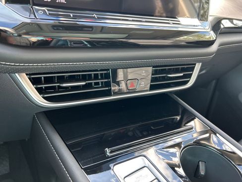 New 2026 Volkswagen Atlas SE FWD image 36
