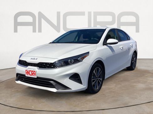 Used 2024 Kia Forte LXS FWD image 9