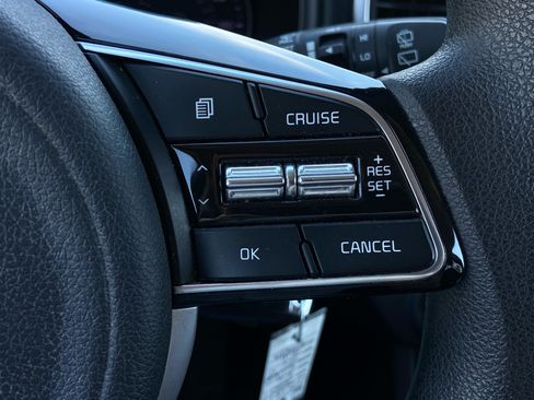 Used 2020 Kia Sportage LX AWD/4WD image 17