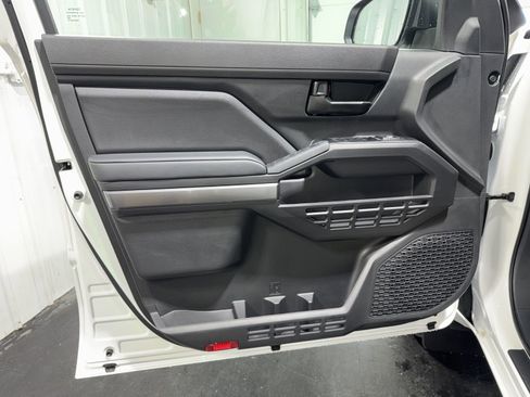 New 2026 Toyota Tacoma SR5 AWD/4WD image 17