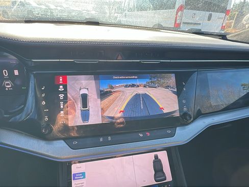 Used 2024 Jeep Wagoneer Launch Edition image 33