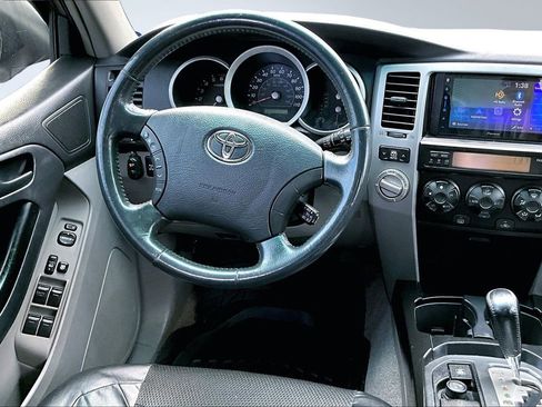 Used 2007 Toyota 4Runner SR5 image 8