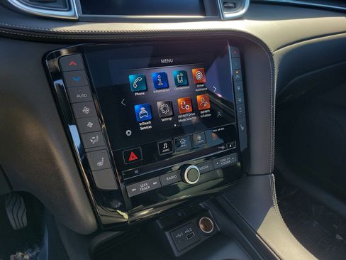 Used 2025 INFINITI QX55 Luxe w/ Cargo Package image 18