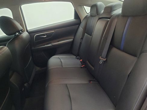 Used 2018 Nissan Altima 2.5 SR w/ SR Special Edition image 18