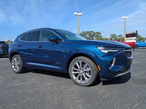Used 2023 Buick Envision Avenir image 2