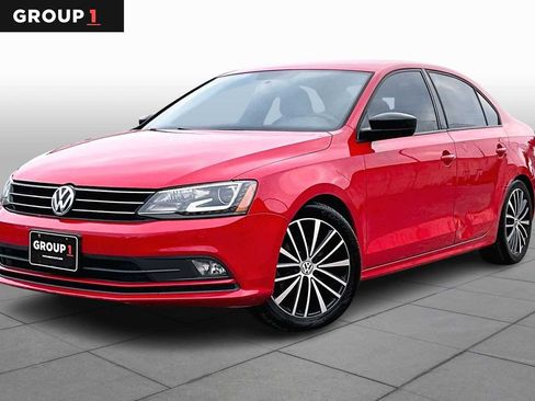 Used 2016 Volkswagen Jetta Sport w/ Lighting Package image 1