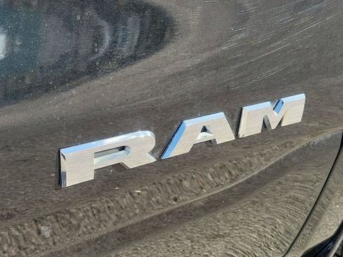 Used 2019 RAM 1500 Big Horn image 8