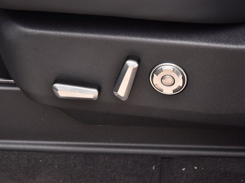 New 2025 Lincoln Navigator Reserve w/ Jet Appearance Package image 46