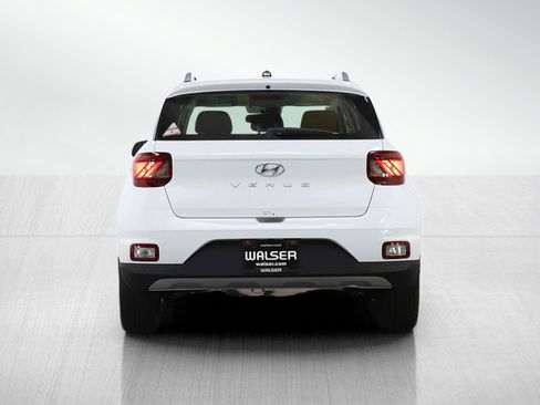 Certified 2026 Hyundai Venue SEL image 4