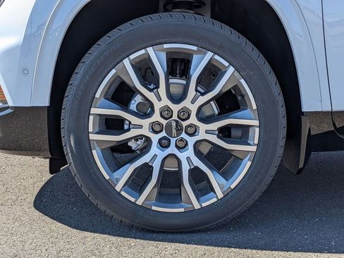 New 2026 GMC Acadia Denali Ultimate AWD/4WD image 29