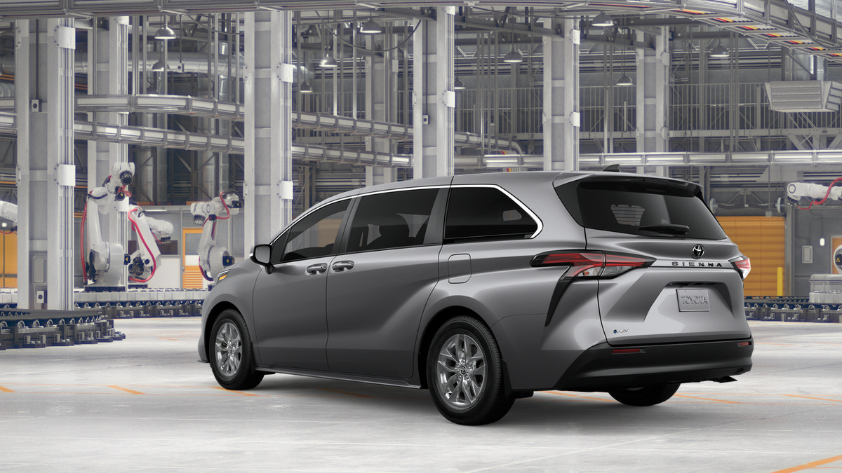 New 2026 Toyota Sienna LE FWD image 8
