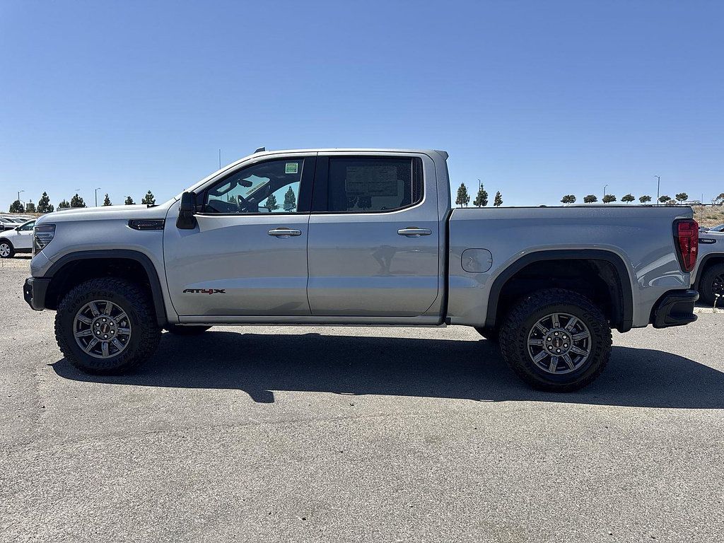 New 2026 GMC Sierra 1500 AT4X w/ LPO, Black Badging Package AWD/4WD image 5