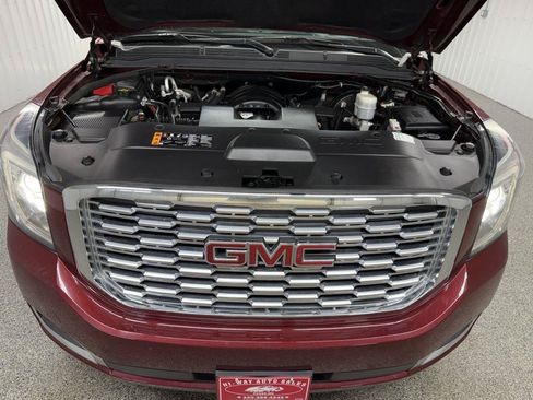Used 2019 GMC Yukon XL Denali w/ Denali Ultimate Package AWD/4WD image 56