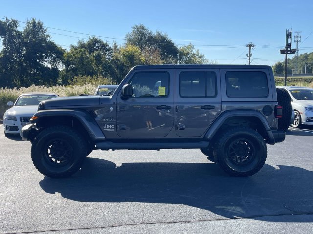 Used 2018 Jeep Wrangler Unlimited Sahara AWD/4WD image 4