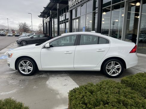 Used 2014 Volvo S60 T5 image 8