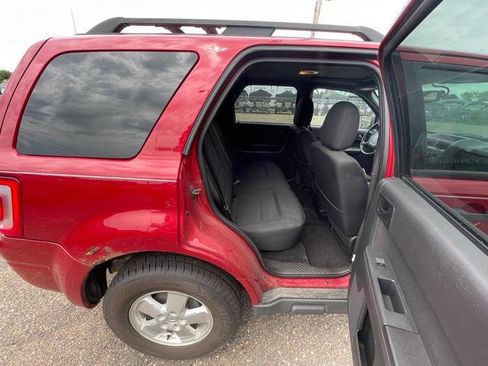 Used 2010 Ford Escape XLT AWD/4WD image 28