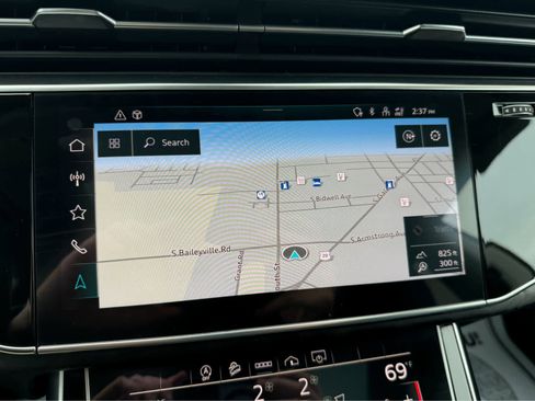 Used 2022 Audi Q8 Premium Plus image 27