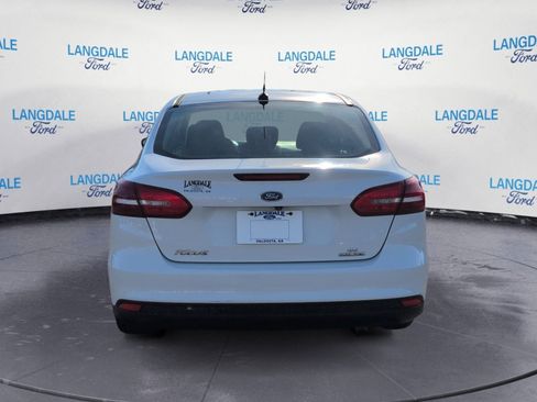 Used 2015 Ford Focus SE image 8