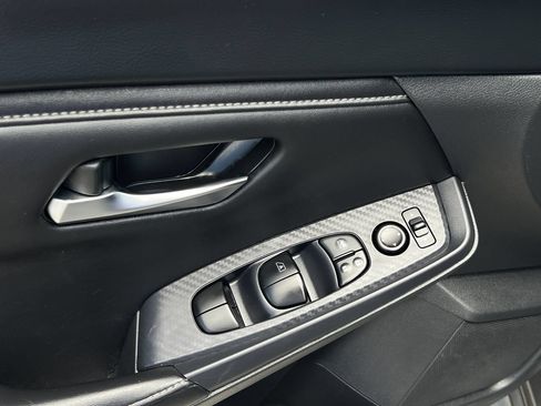 Used 2024 Nissan Sentra SV FWD image 22