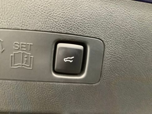 Used 2021 Lincoln Corsair Reserve w/ Equipment Group 201A image 23