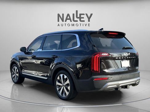 Used 2022 Kia Telluride EX w/ EX Premium Package image 5