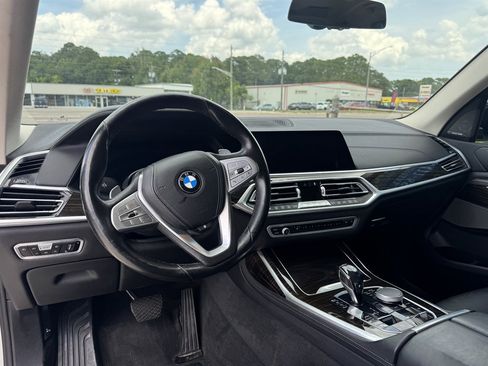 Used 2019 BMW X7 xDrive40i w/ Premium Package AWD/4WD image 10