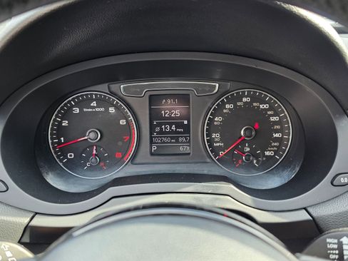 Used 2018 Audi Q3 2.0T Premium w/ Convenience Package image 27