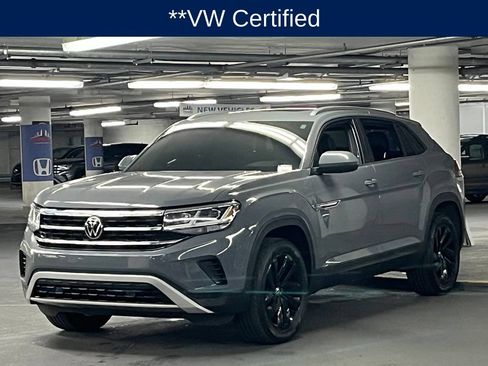 Used 2023 Volkswagen Atlas Cross Sport SE w/ Panoramic Sunroof Package AWD/4WD image 3