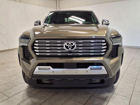 Used 2026 Toyota Tacoma Limited image 2