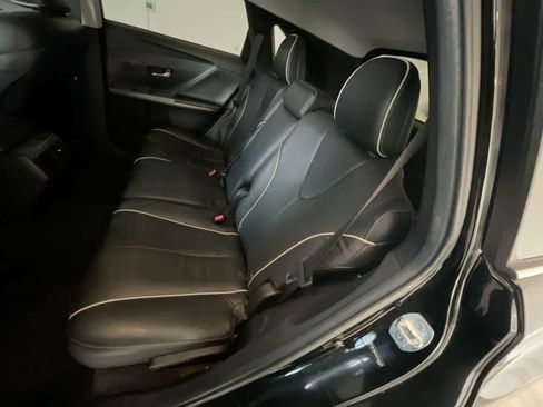 Used 2013 Toyota Venza Limited image 23