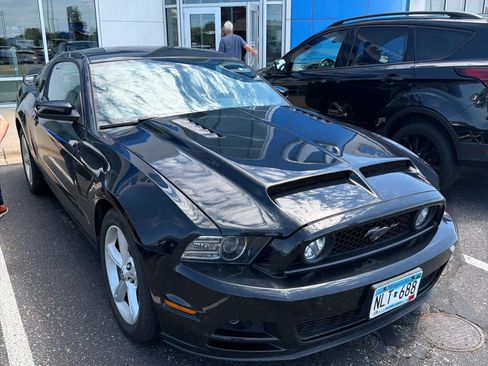 Used 2014 Ford Mustang Premium RWD image 3