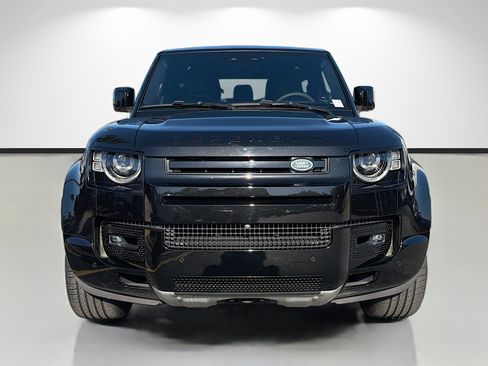 Used 2023 Land Rover Defender 90 V8 AWD/4WD image 8