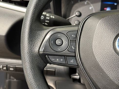 Certified 2023 Toyota Corolla LE image 21