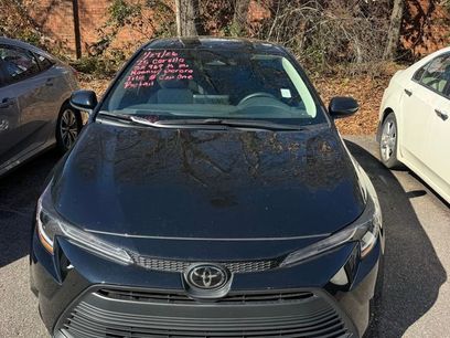 Used 2025 Toyota Corolla LE