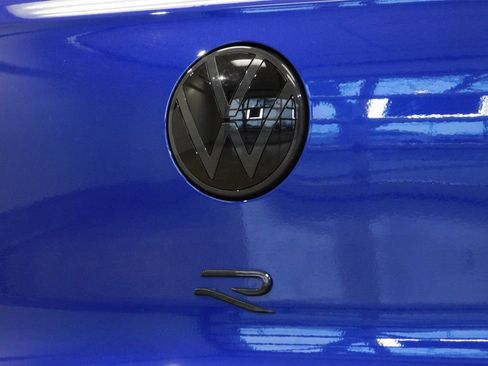 Used 2025 Volkswagen Golf R Black Edition image 88