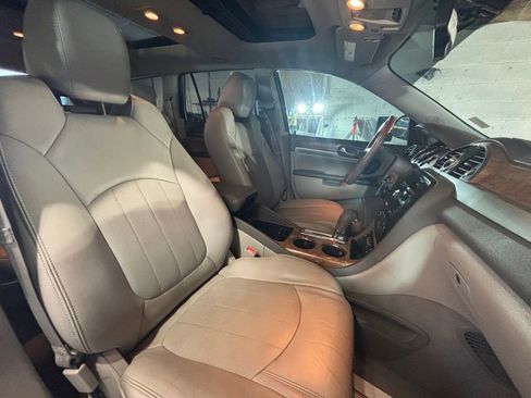 Used 2012 Buick Enclave Leather FWD image 11