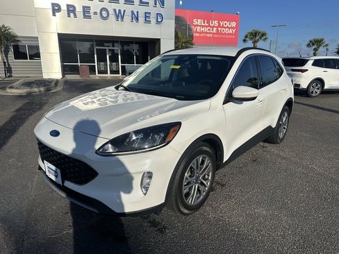 Used 2022 Ford Escape SEL image 2