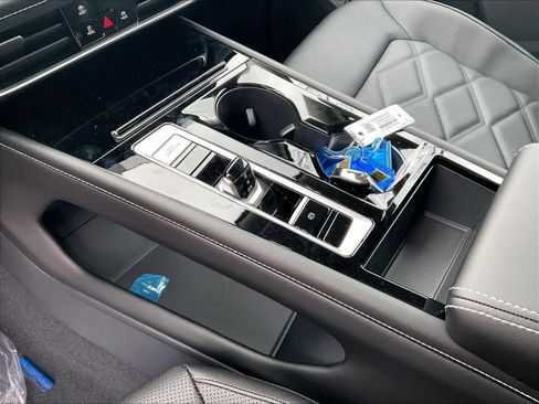 New 2026 Volkswagen Atlas SE image 14