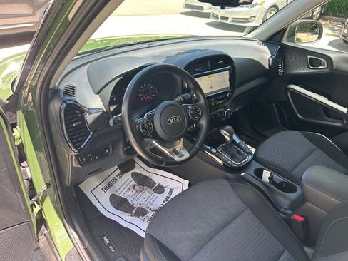 Used 2020 Kia Soul EX FWD image 12