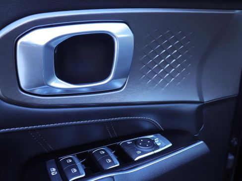 Used 2021 Kia Sorento SX image 26