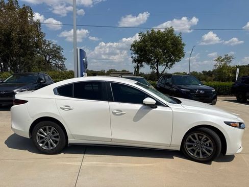 Used 2025 MAZDA MAZDA3 s FWD image 2