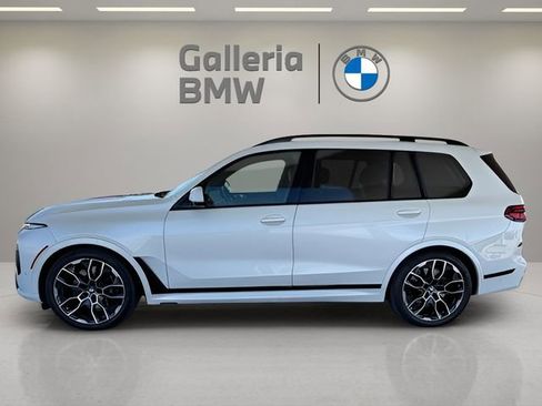 Certified 2023 BMW X7 xDrive40i w/ M Sport Package image 10